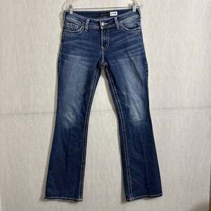 Silver Jeans Women's Size 30/34 Dark Wash Blue Suki Bootcut Jeans